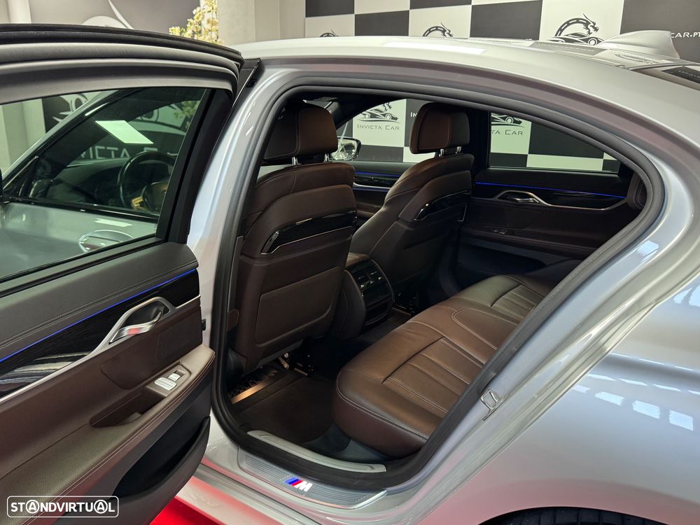 BMW 740 d xDrive Pack M Auto - 53