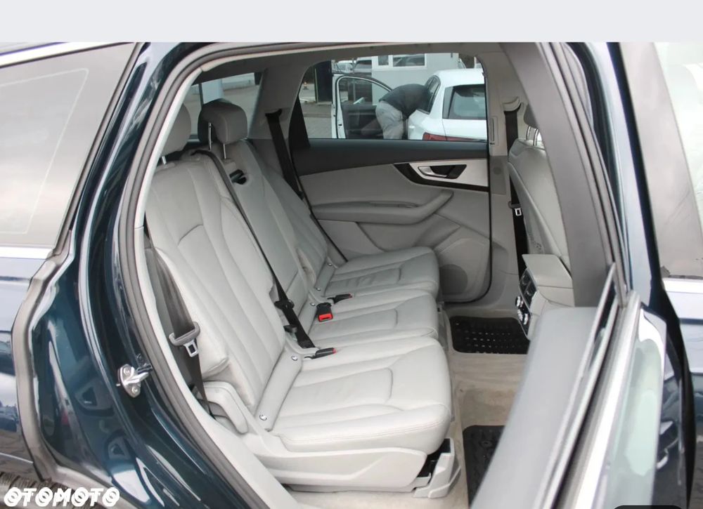 Audi Q7 50 TDI Quattro Tiptronic - 6