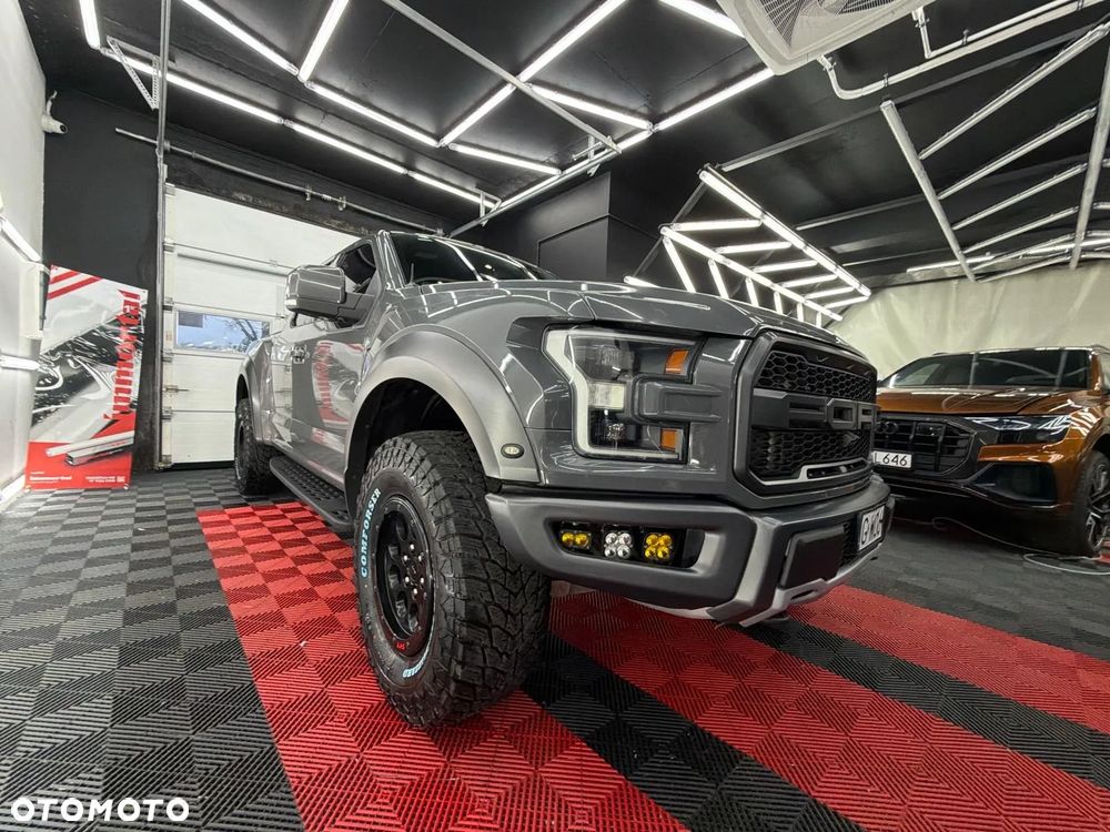 Ford F150 - 4