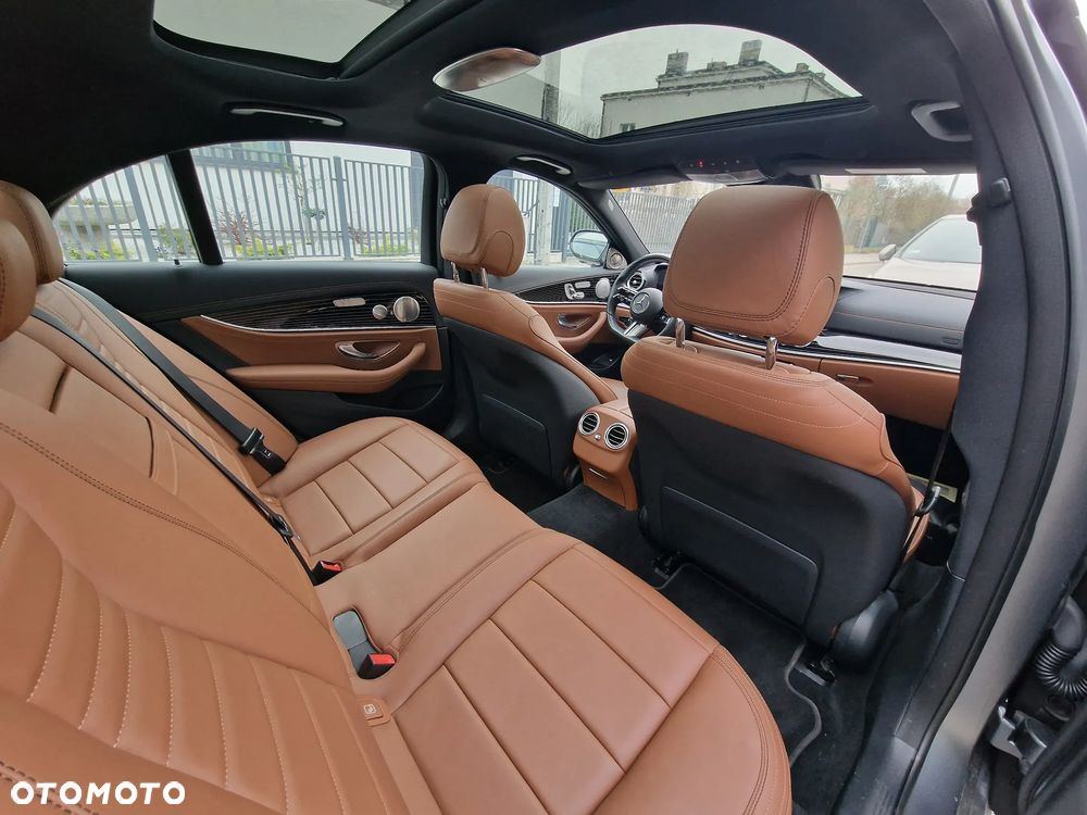 Mercedes-Benz Klasa E 220 d 4-Matic AMG - 16