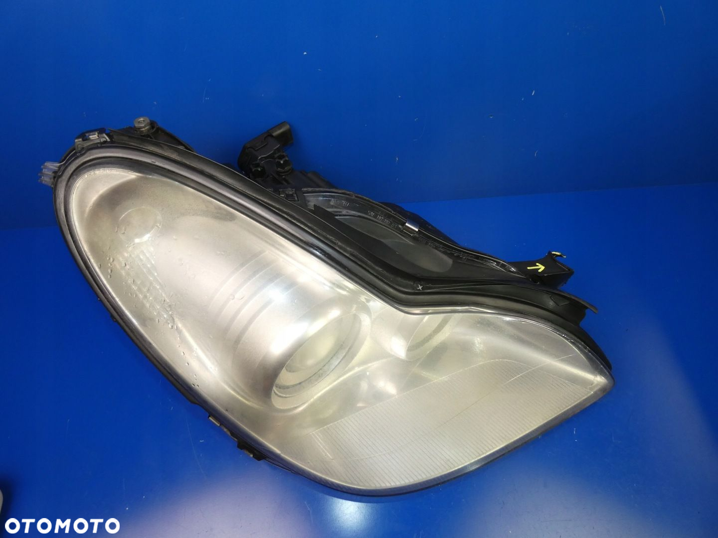 MERCEDES CLS W219 LAMPA PRAWY PRZÓD H7 PRAWA - 2