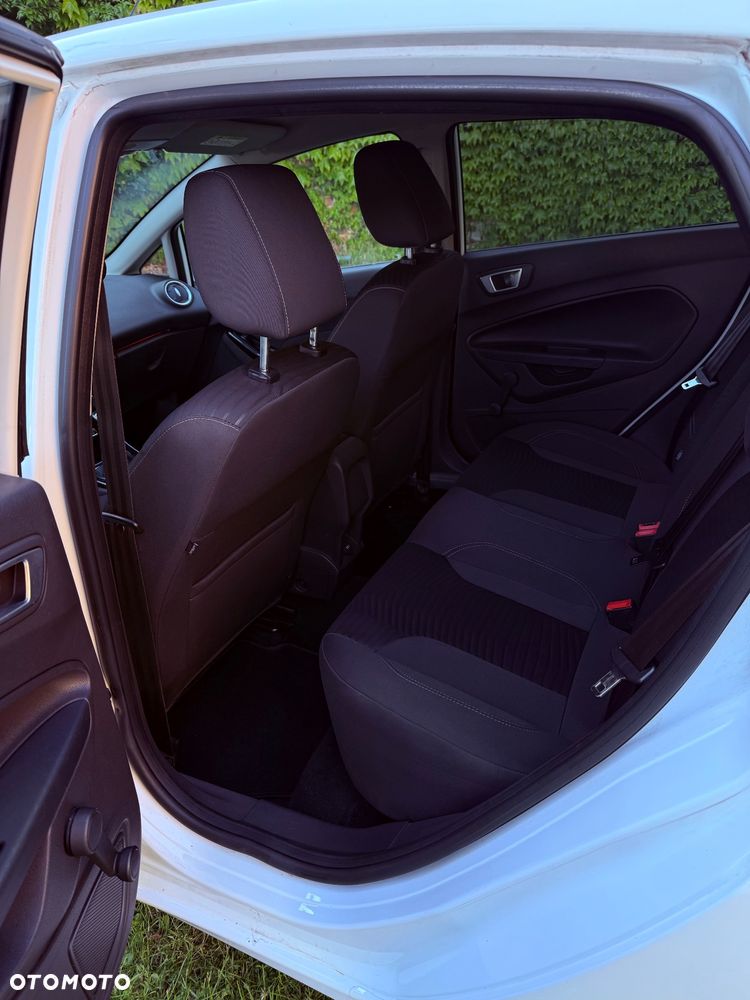 Ford Fiesta - 8