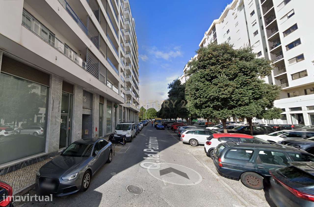 Apartamento T2 moderno com lugar de garagem, Quinta do Património (Sac - Grande imagem: 2/4
