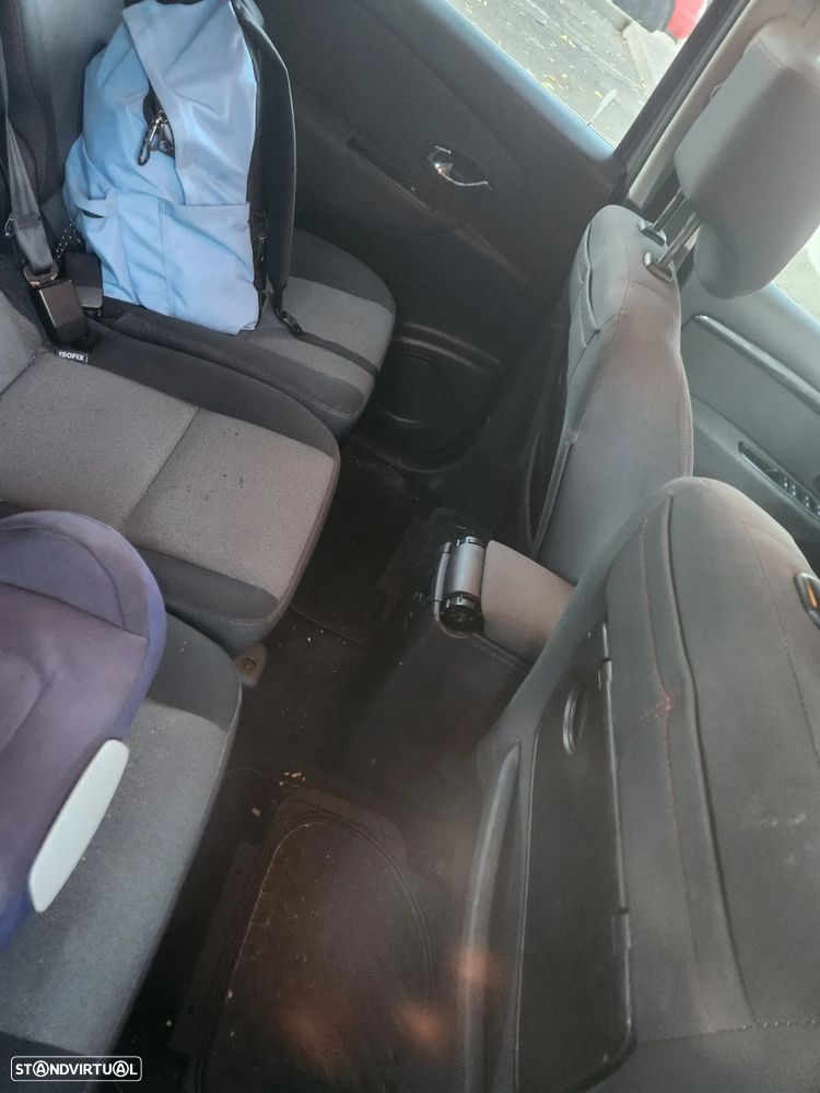 Renault Grand Scénic ver-energy-dci-110-business - 5