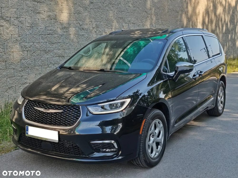 Chrysler Pacifica - 4