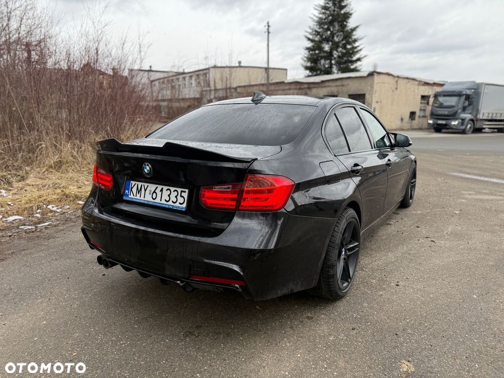 BMW Seria 3 320i Sport Line - 3