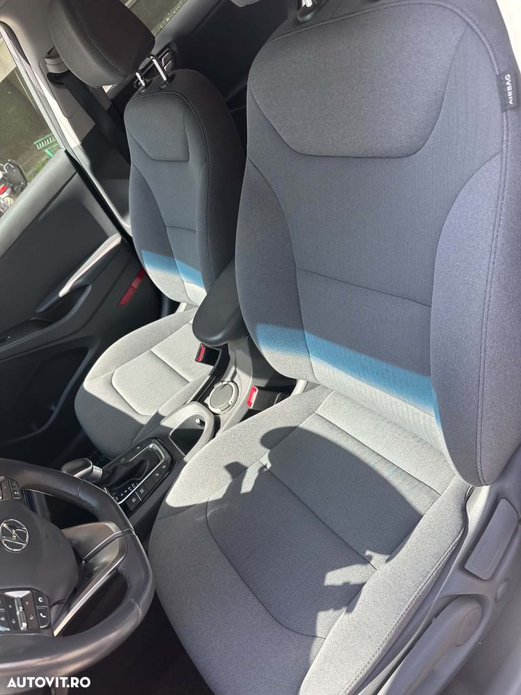 Hyundai IONIQ - 12