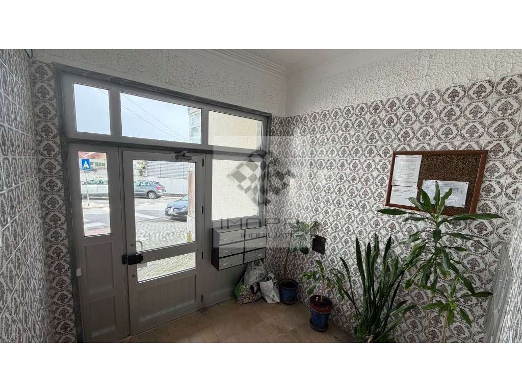 Apartamento T1 em Rana - São Domingos de Rana - Grande imagem: 2/27
