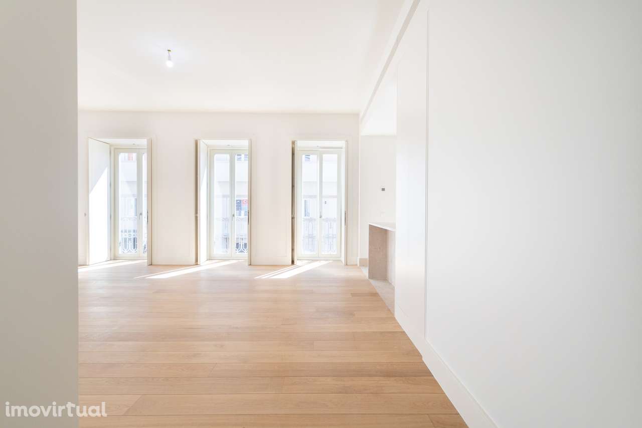 APARTAMENTO T2 DE LUXO, A 3 MINUTOS DA AV. DA LIBERDADE - Grande imagem: 2/27