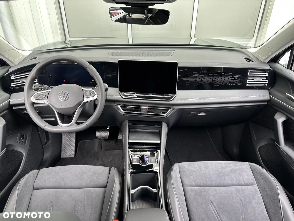 Volkswagen Tiguan 2.0 TDI Elegance DSG - 12
