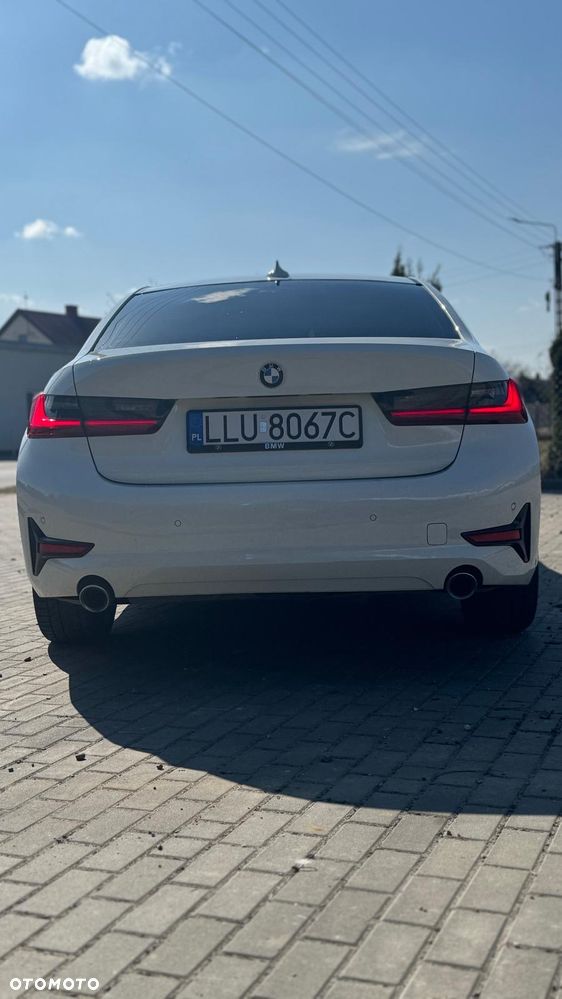 BMW Seria 3 320d Advantage sport - 3