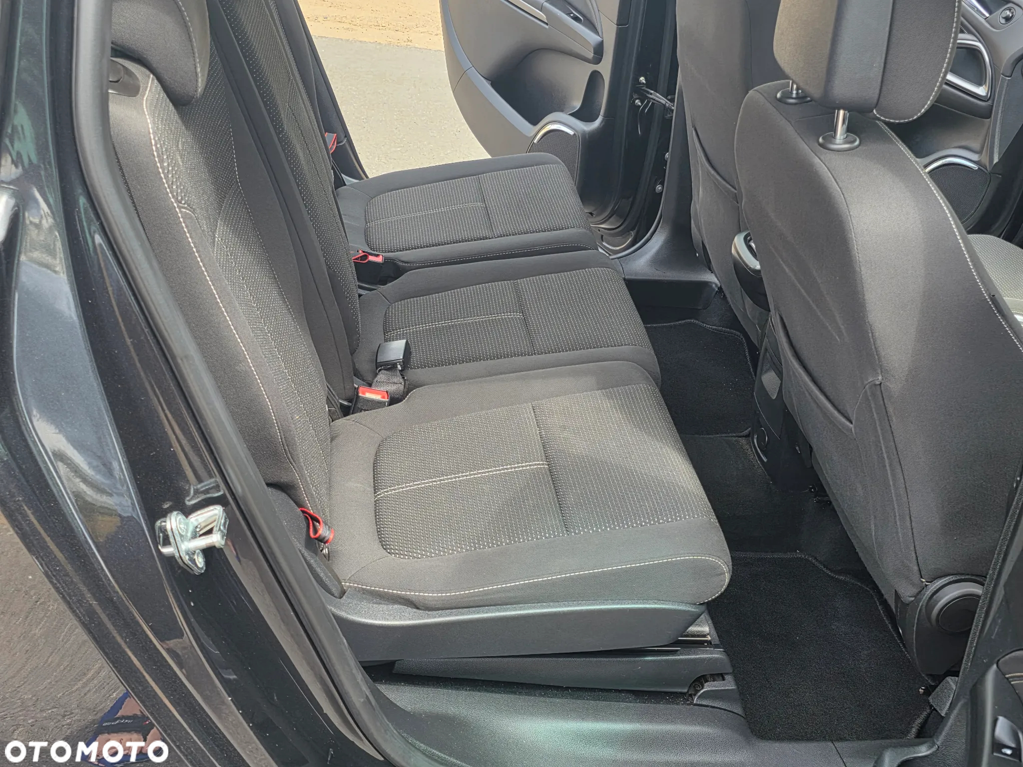 Opel Zafira Tourer 1.4 Turbo Sport - 20