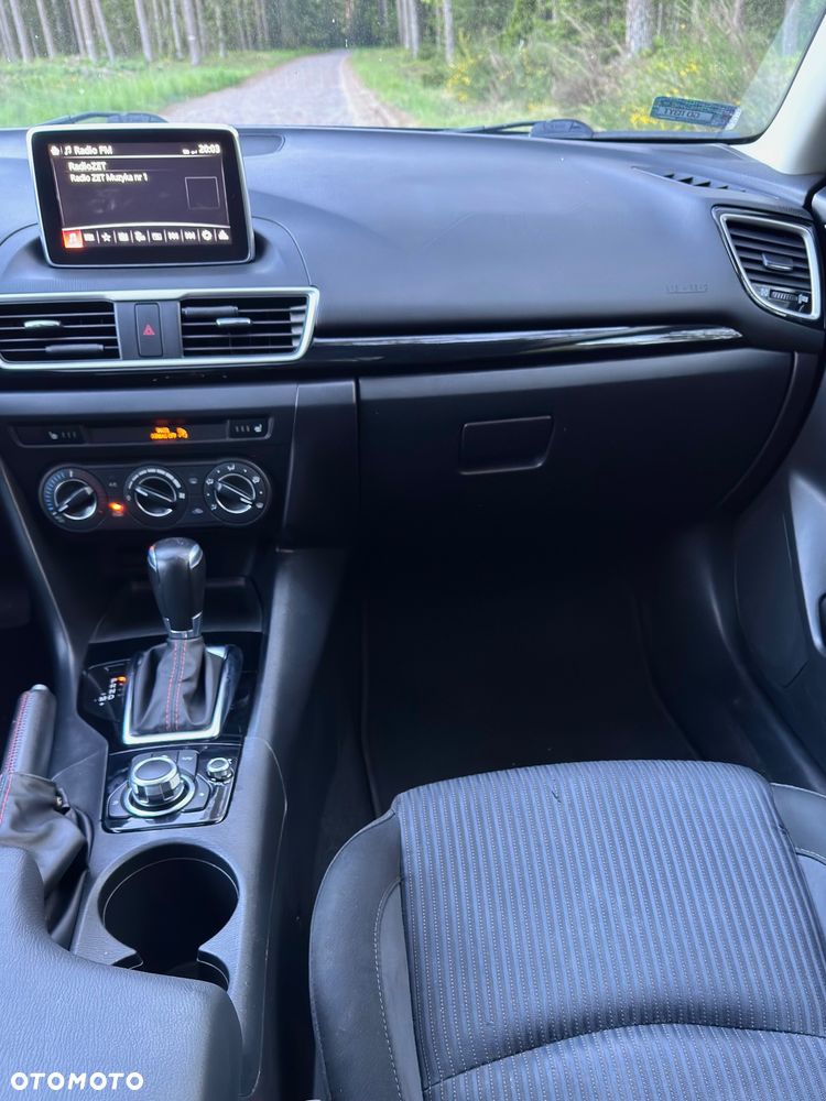 Mazda 3 - 8