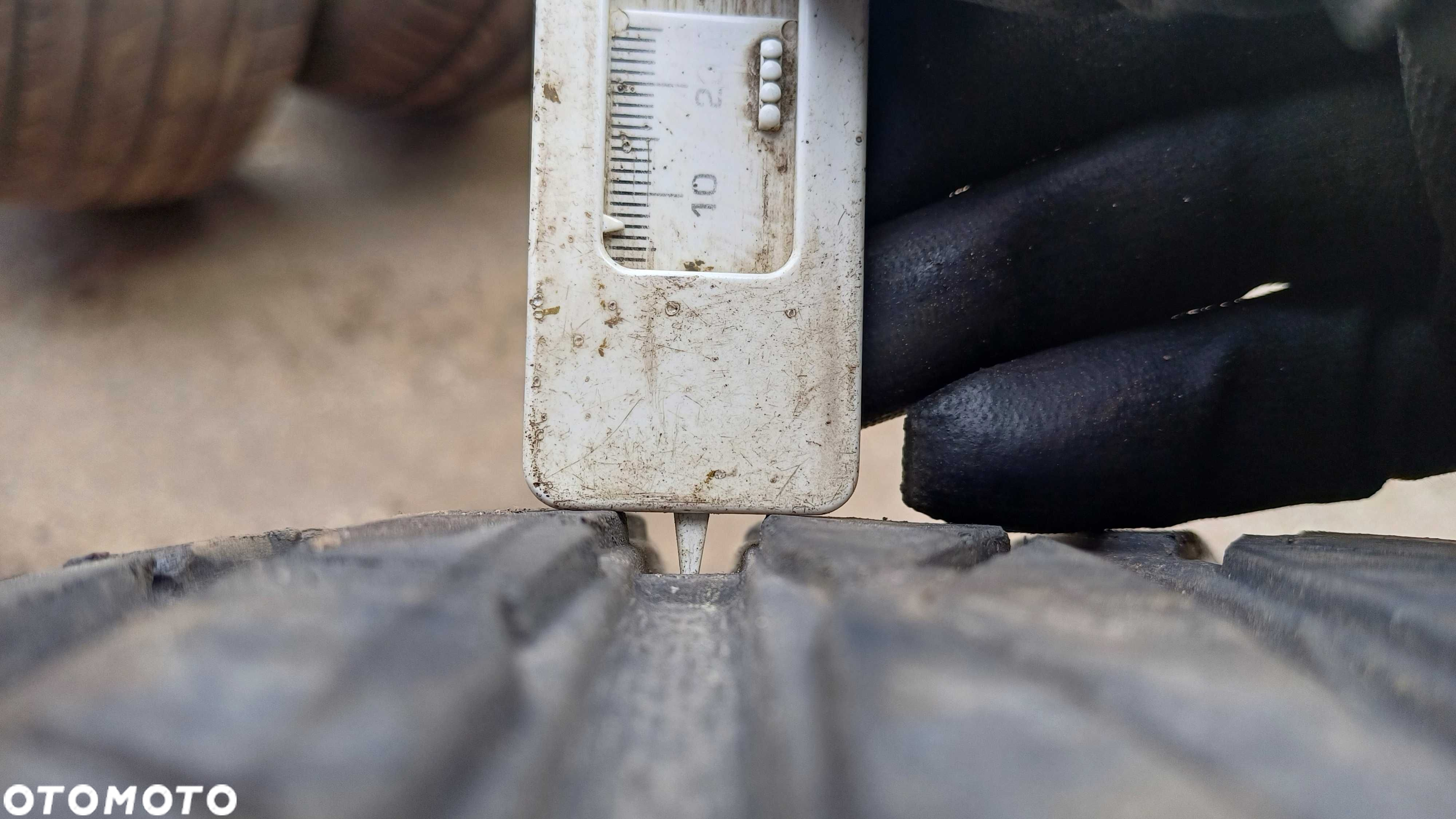 Uniroyal RainExpert 3 215/60 R16 95H 2018r - 2