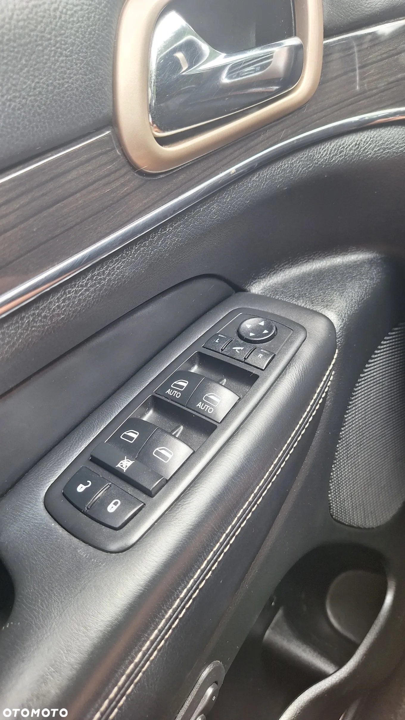 Jeep Grand Cherokee 3.0 CRD Overland - 17