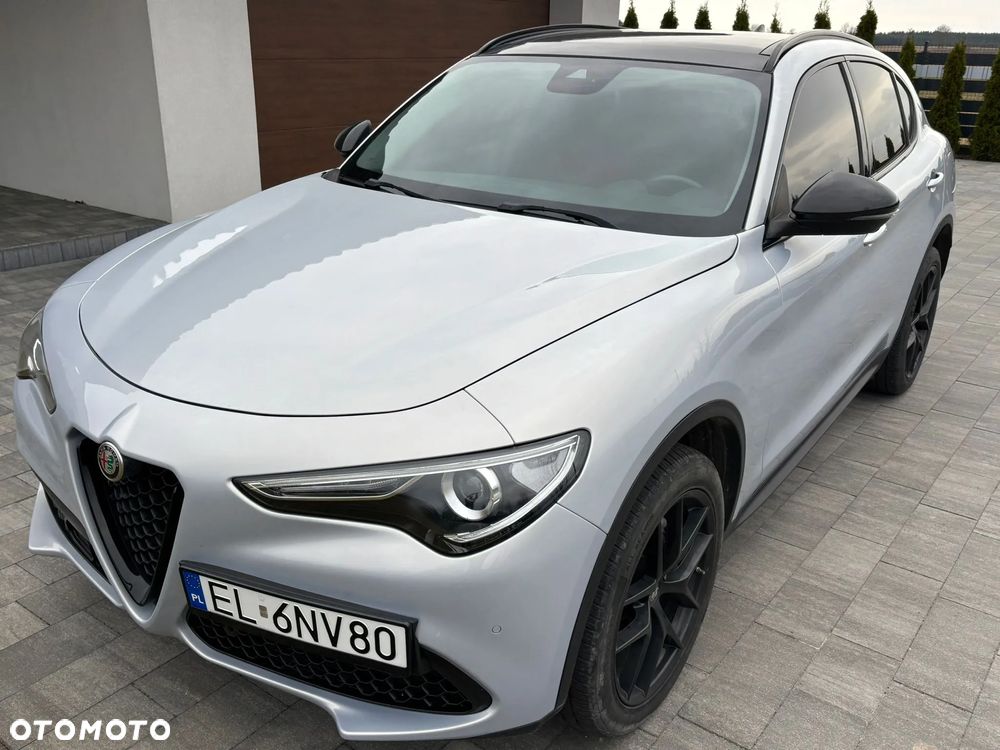 Alfa Romeo Stelvio - 2