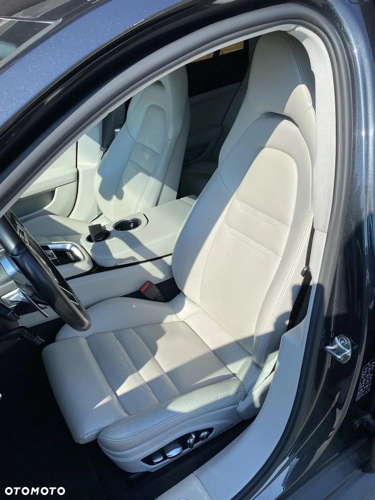 Porsche Panamera 4S Diesel - 25
