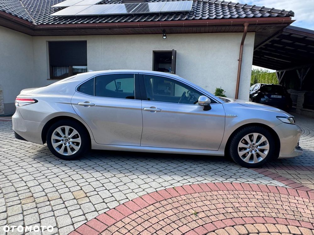 Toyota Camry 2.5 Hybrid Comfort CVT - 6