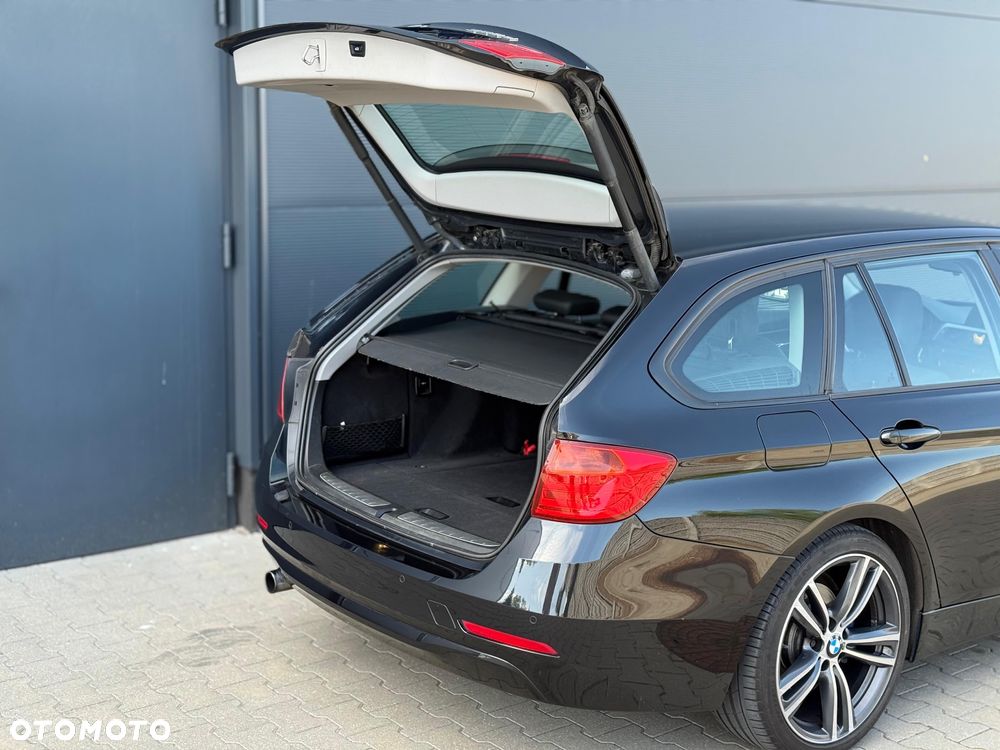 BMW Seria 3 320d - 12