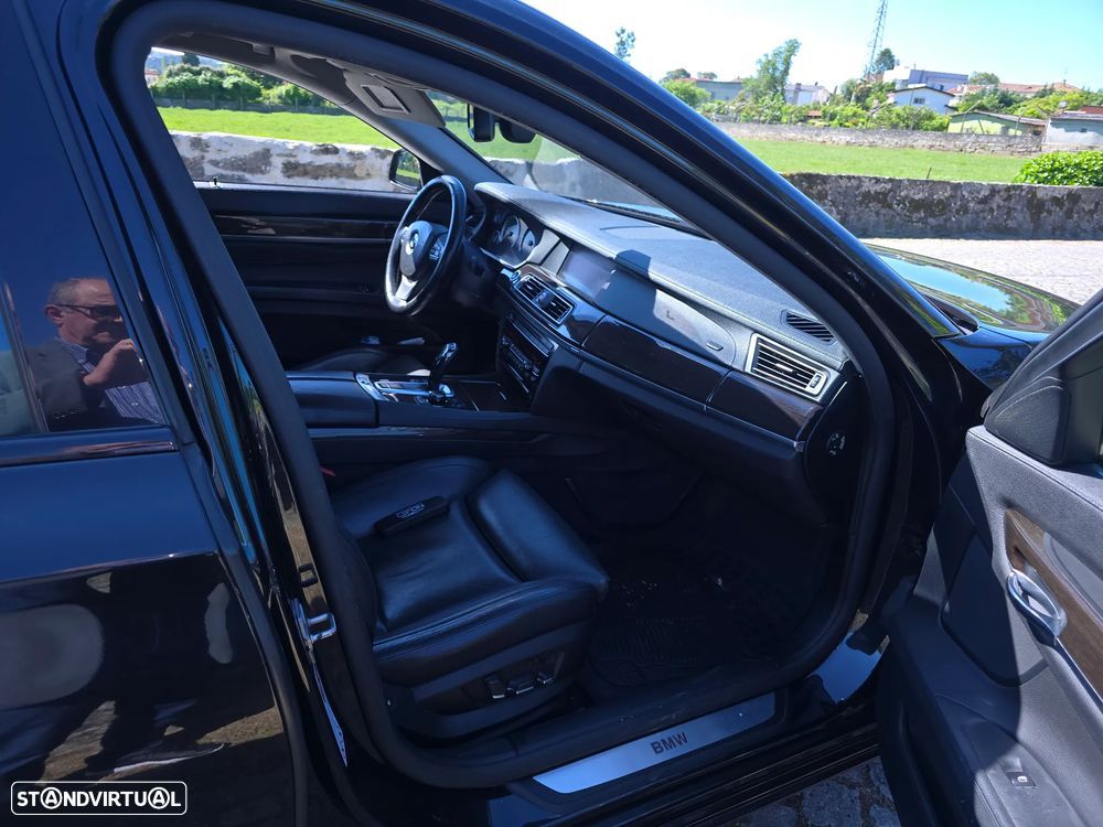BMW 740 d - 8