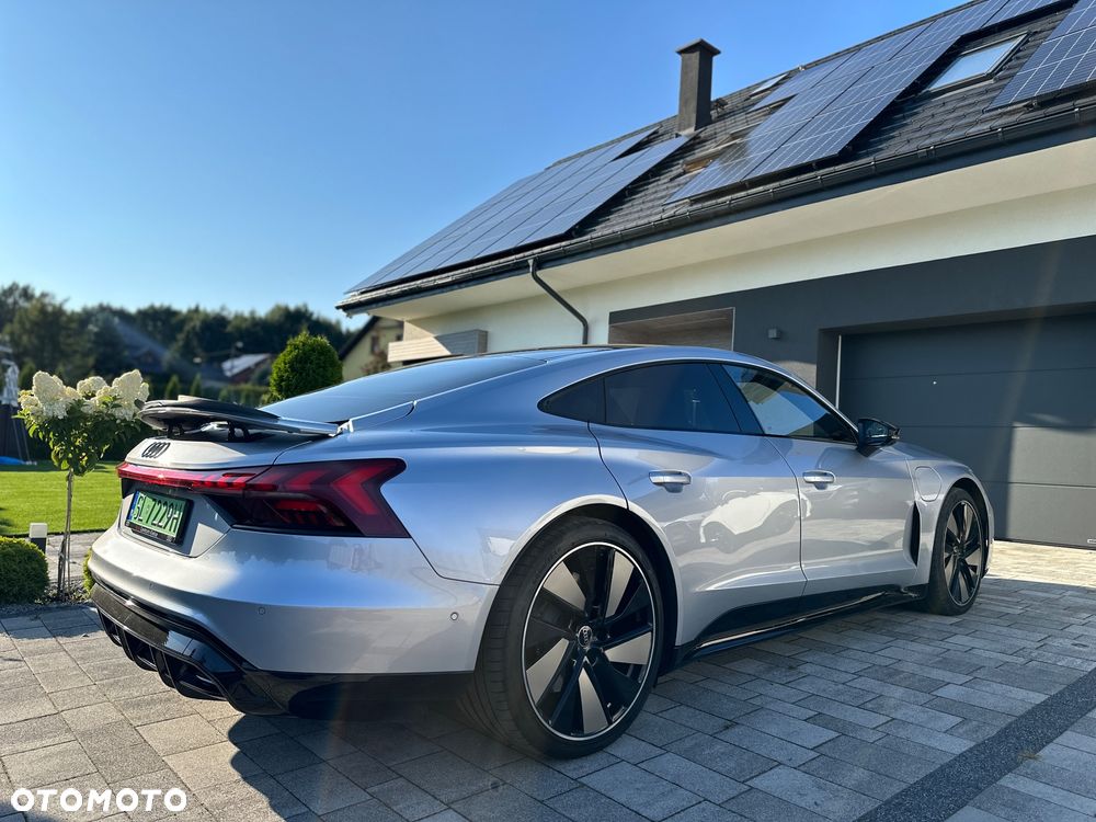 Audi e-tron GT - 1