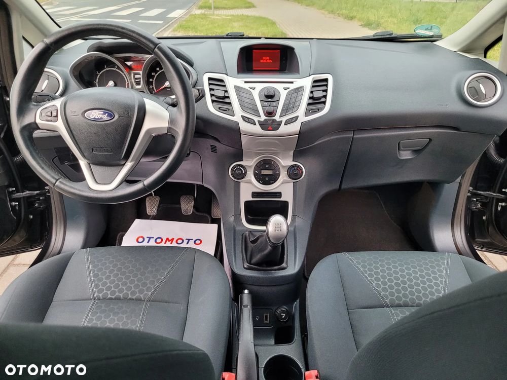 Ford Fiesta 1.25 Titanium EU5 - 18