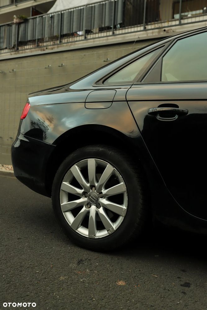 Audi A4 Limousine - 32