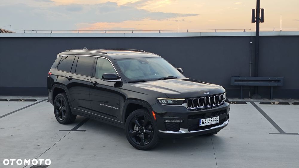Jeep Grand Cherokee - 12