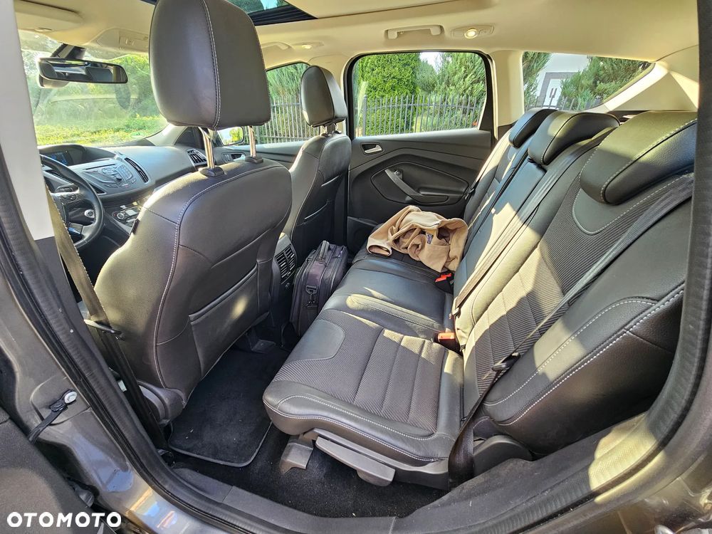 Ford Kuga 2.0 TDCi 4x4 Titanium - 16