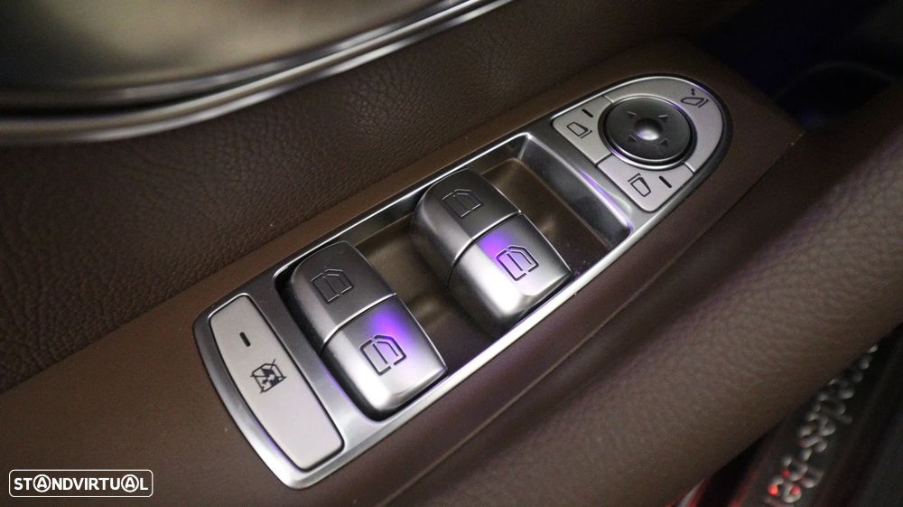 Mercedes-Benz E 220 d 4-Matic All Terrain Avantgarde - 28