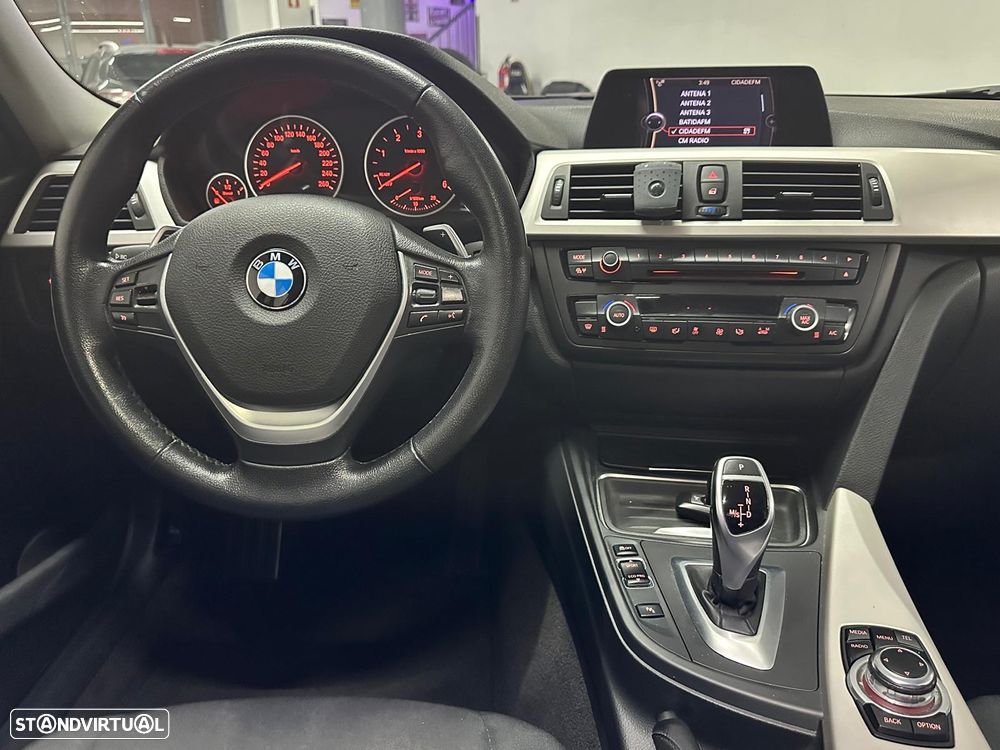 BMW 320 d Touring Sport-Aut. - 24