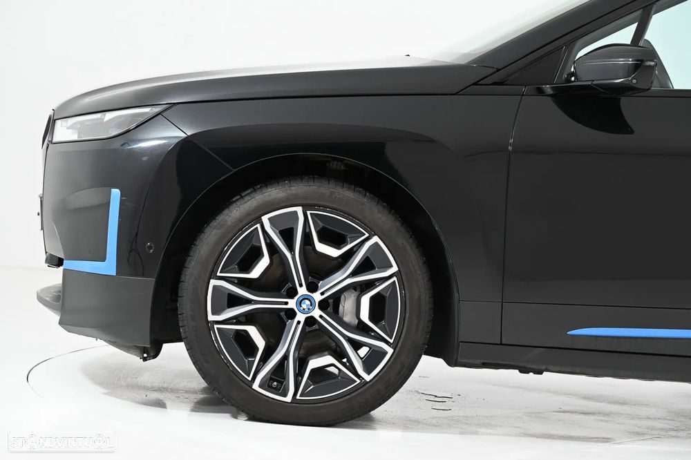 BMW iX xDrive 40 - 12