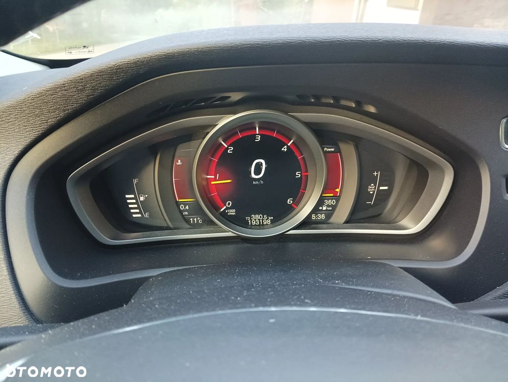Volvo V40 D2 Summum - 7