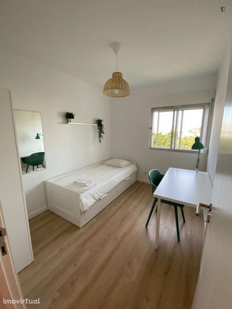 Quarto - localizado em Oeiras Lisbon - Grande imagem: 2/9