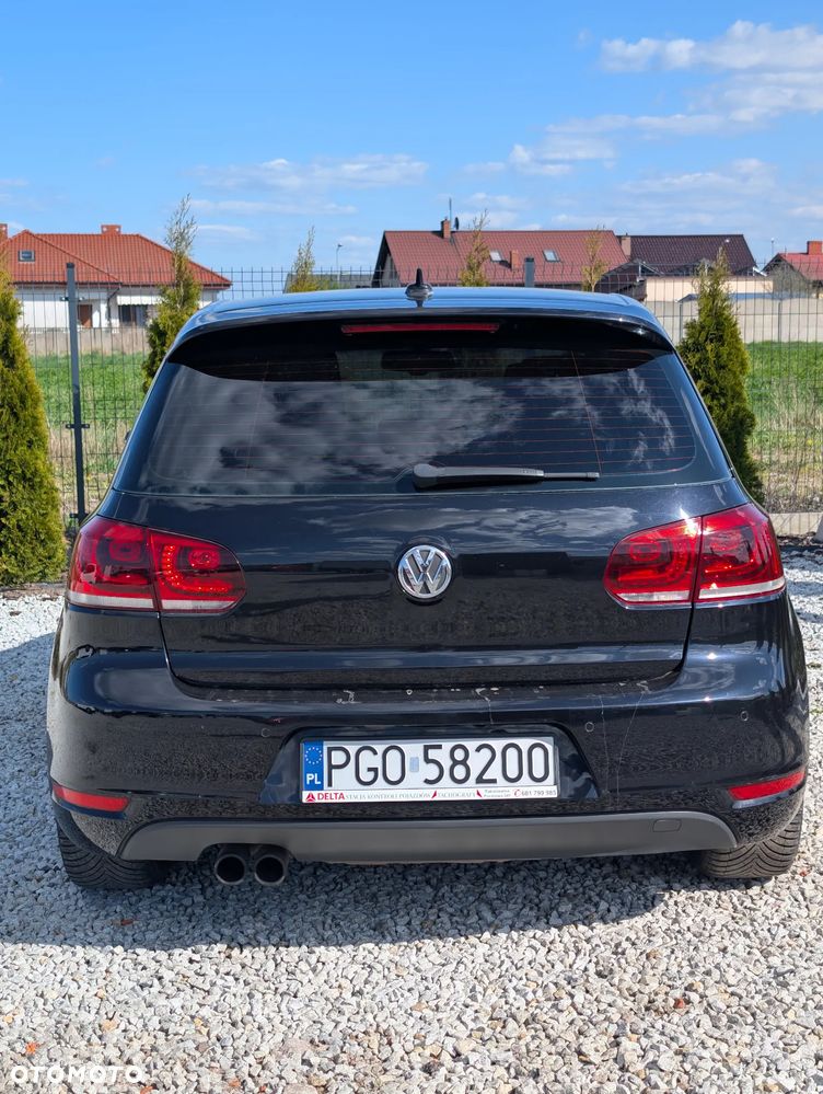 Volkswagen Golf 2.0 TDI DPF Highline - 9