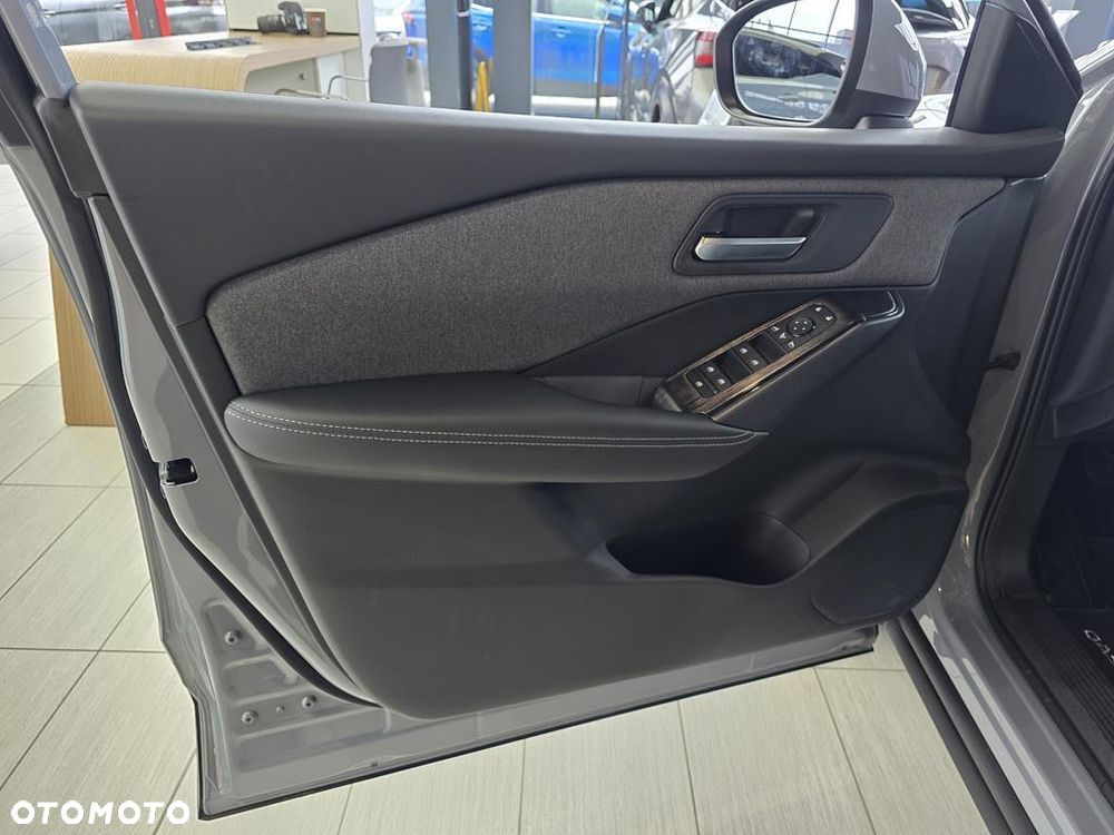 Nissan Qashqai 1.3 DIG-T MHEV Acenta Xtronic - 9