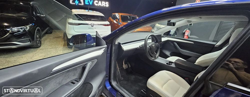 Tesla Model Y Performance Tração Integral - 28