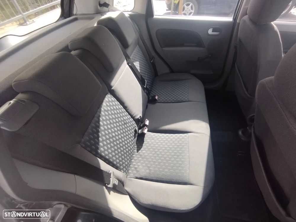 Ford Fiesta 1.4 Ghia - 5