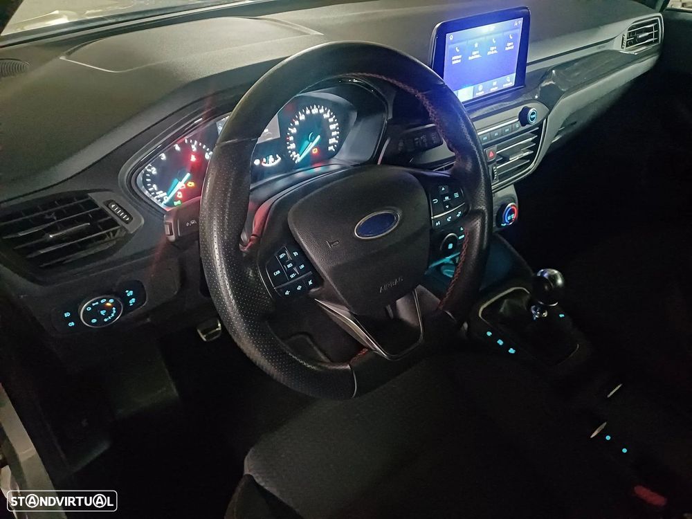 Ford Focus SW — fotografia 3
