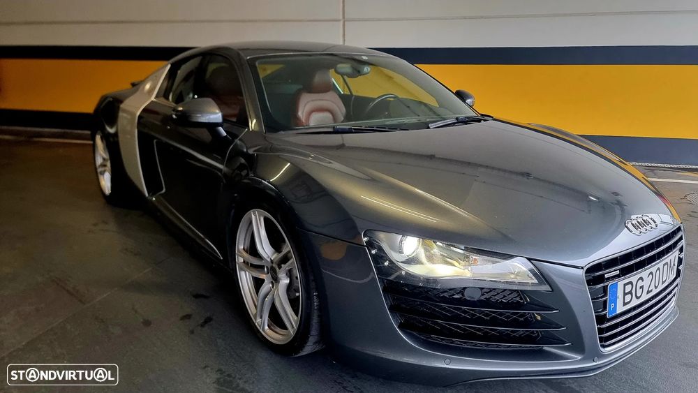 Audi R8 Coupé 4.2 FSI V8 quattro R-tronic - 2