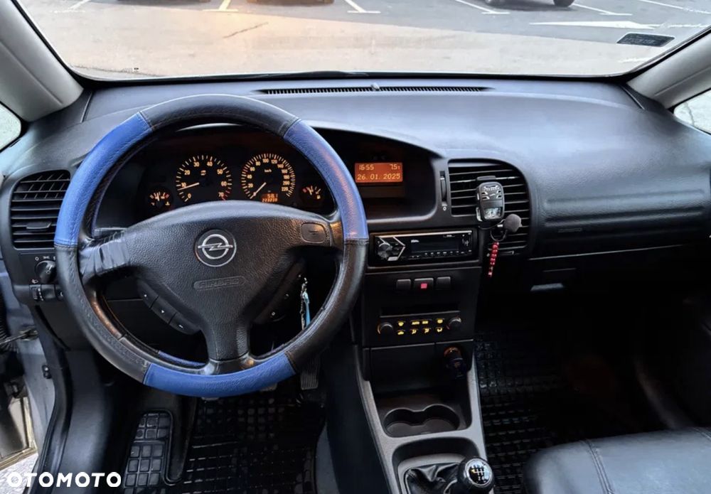 Opel Zafira 1.8 16V Comfort - 6