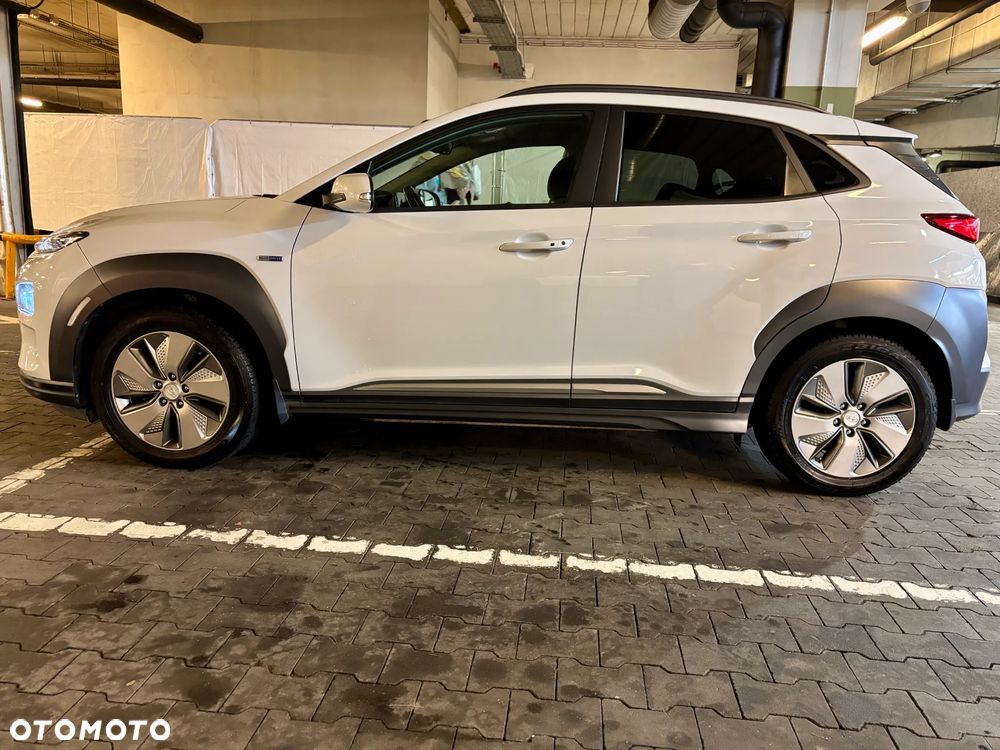 Hyundai Kona 39kWh Premium - 2