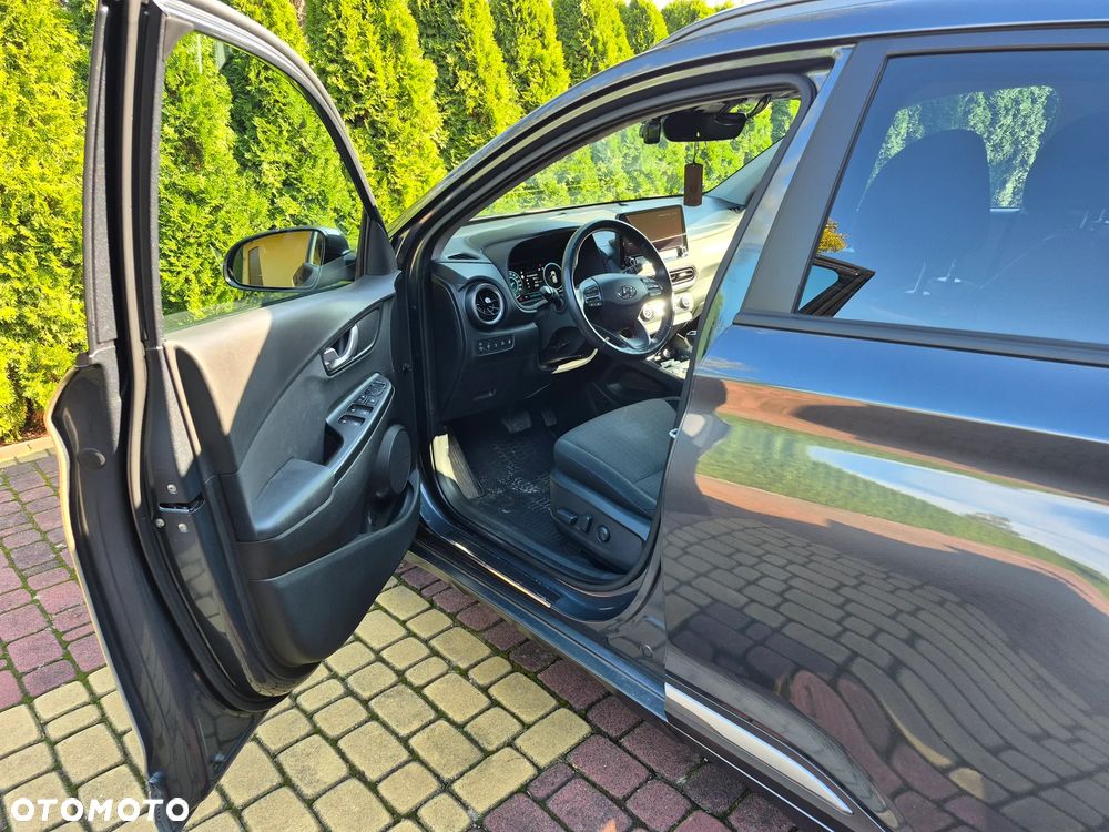 Hyundai Kona 1.6 T-GDI Premium DCT - 11