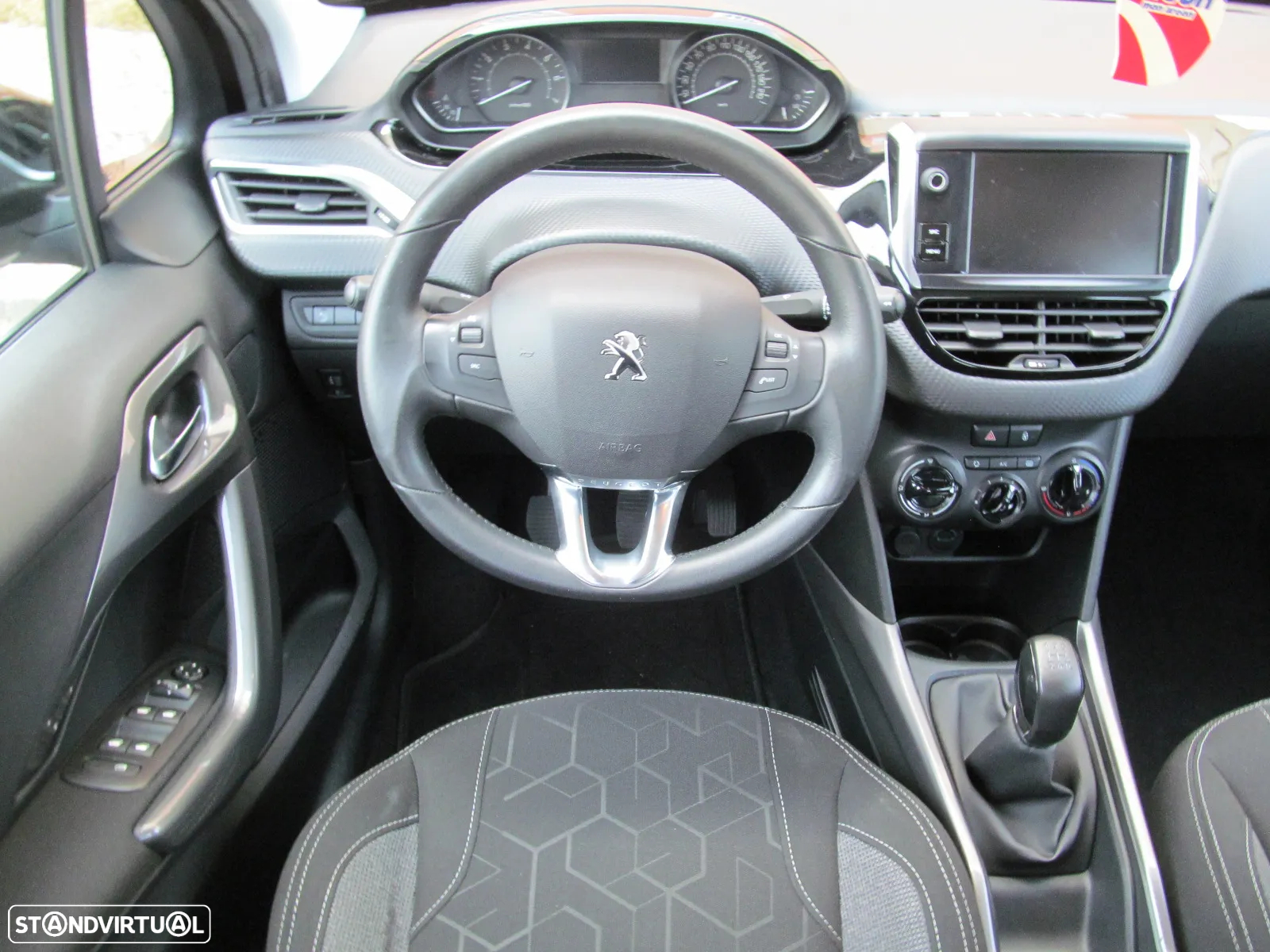 Peugeot 2008 1.2 PureTech Style - 14