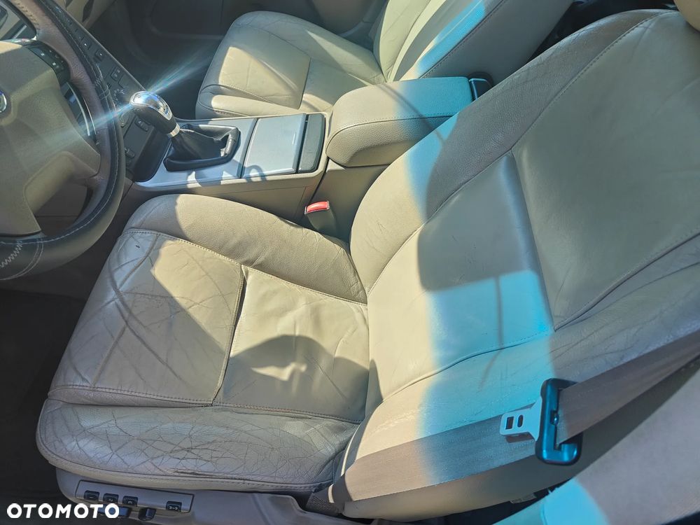 Volvo XC 90 D5 Momentum - 21