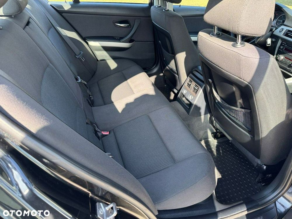 BMW Seria 3 318d DPF Edition Lifestyle - 21