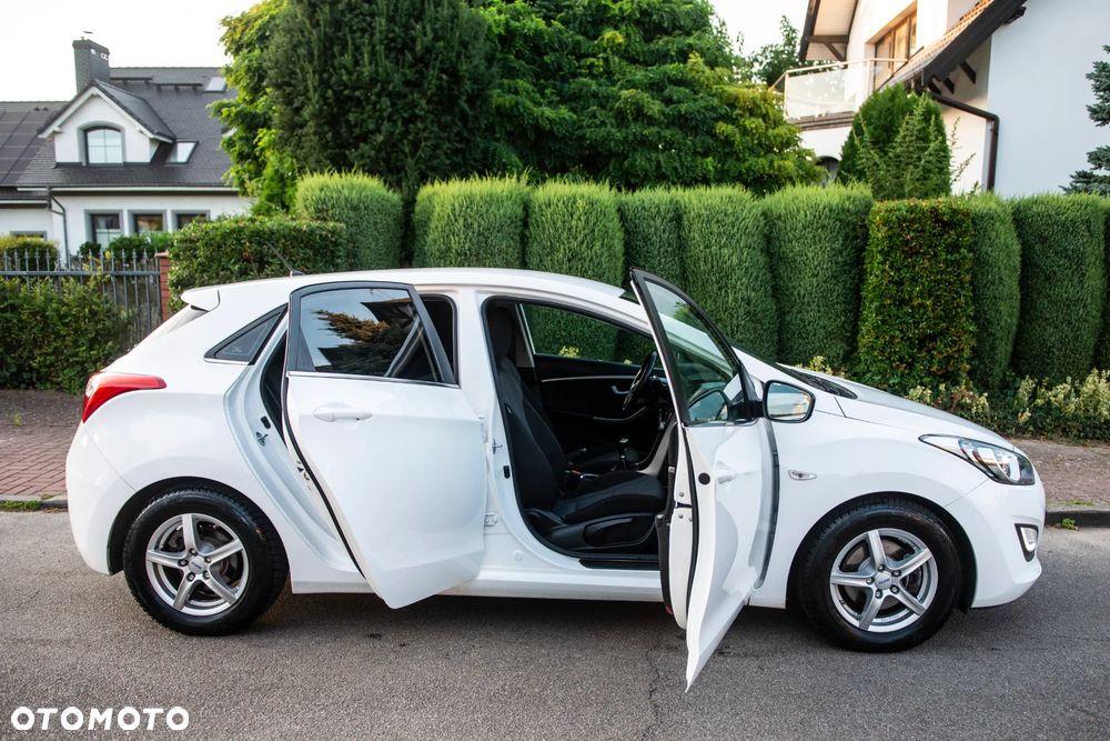 Hyundai i30 1.4 Comfort - 8