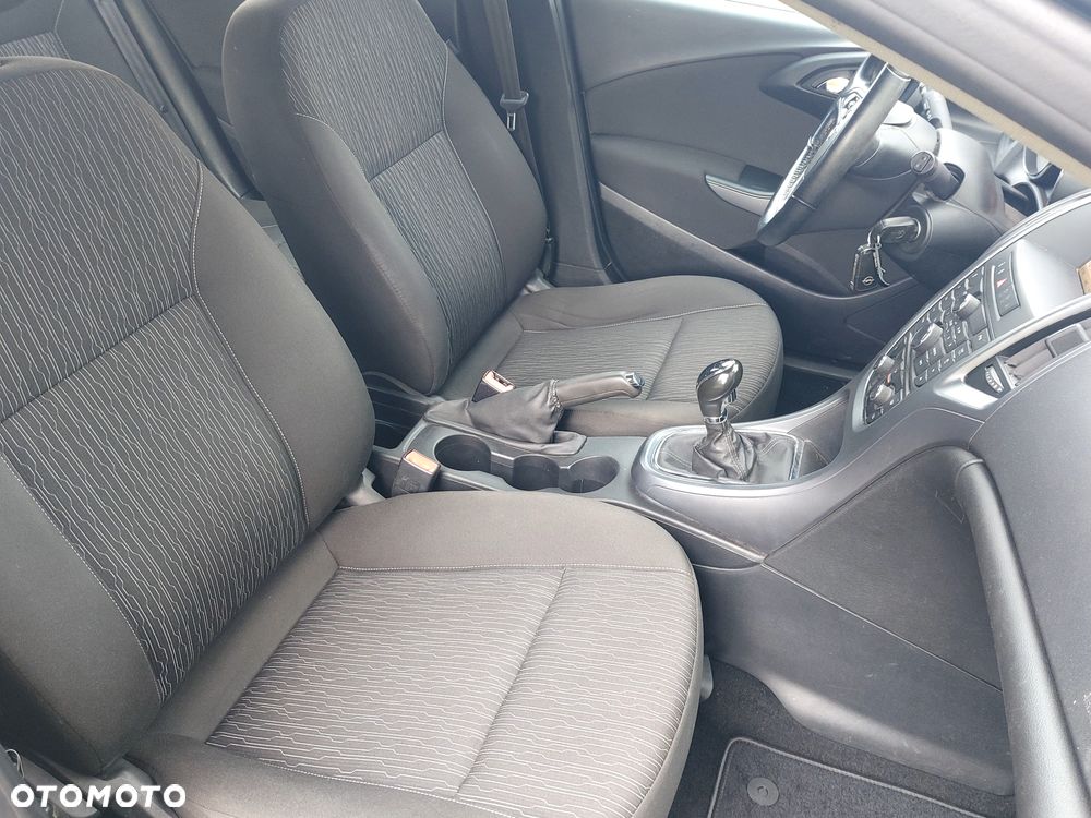 Opel Astra 1.6 Color Edition - 9