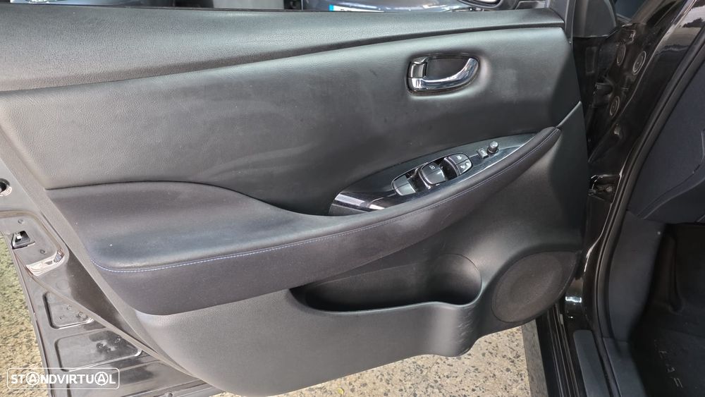 Nissan Leaf N-Connecta - 9