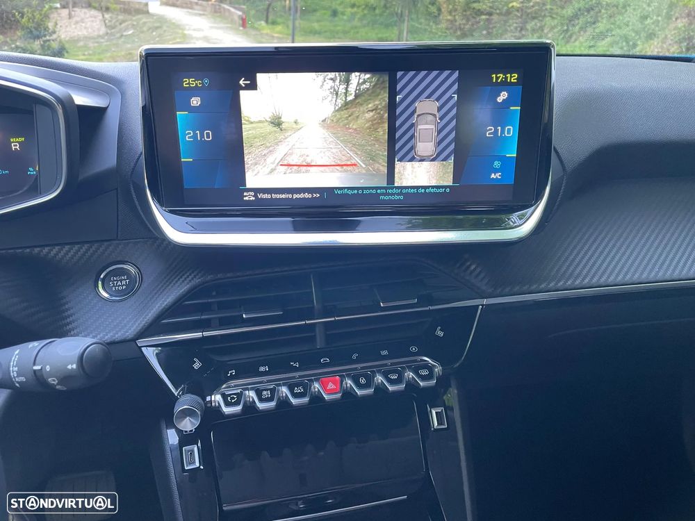 Peugeot e-2008 Allure - 5